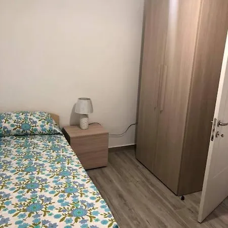 Mediterranean Modern Getaway Apartment *